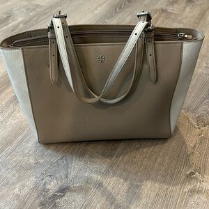 Tory Burch Robinson Tote Bag